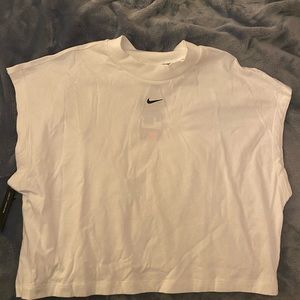 Brand new Nike tee